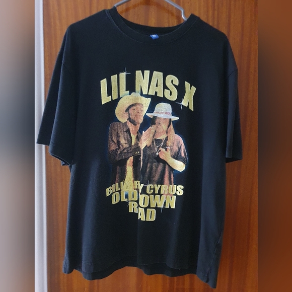 two H&M size medium and Travis Scott medium shirt - Picture 1 of 3